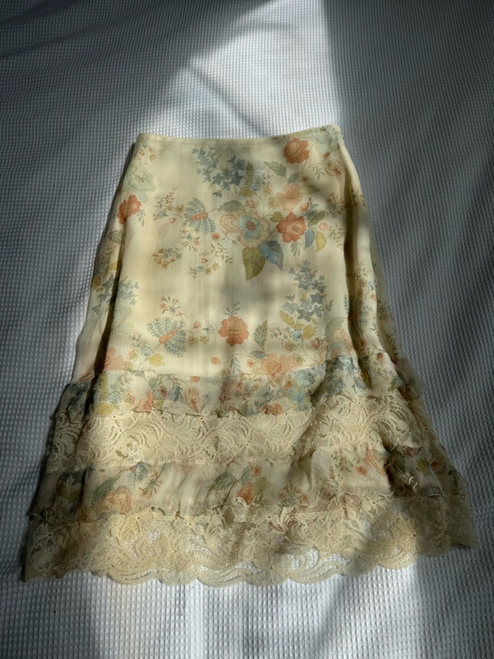 Max Mara Silk Floral Lace Trim Midi Skirt - Cream with Pastel Florals - Picture 9 of 10